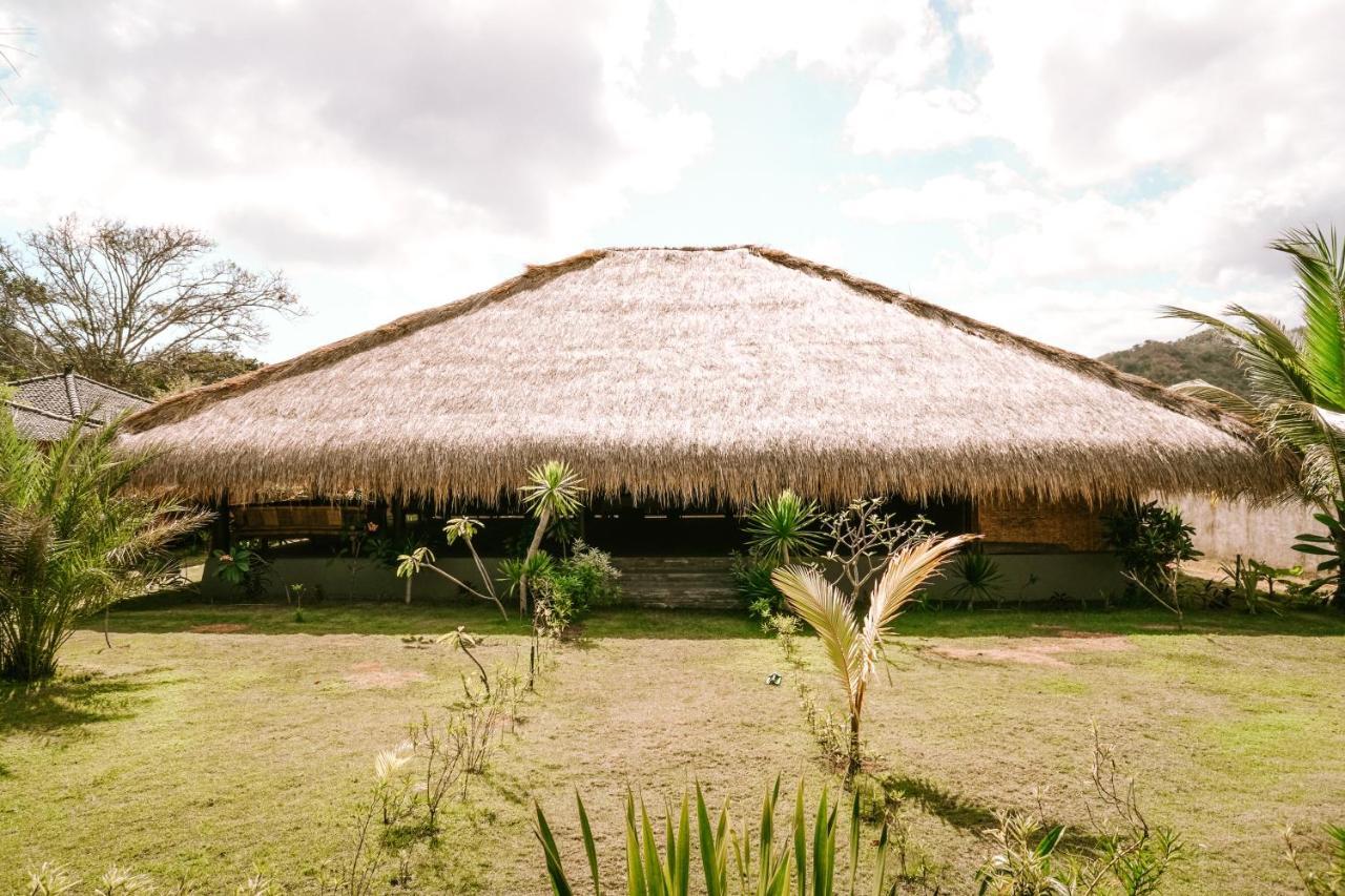 Baha Baha Villas West Sumbawa Yoyos - Free Yoga Class, Gym Daily Included For Guest - Fast Wifi Starlink Sekongkang Екстериор снимка